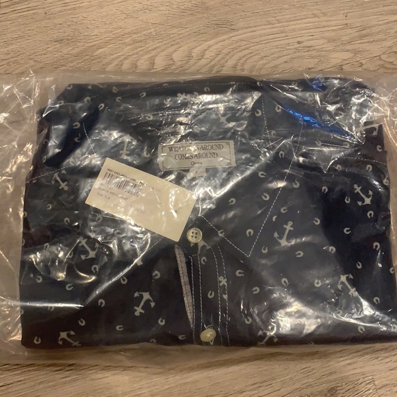 🚨NWT🚨What Goes Around Comes Around Button Down - Picture 6 of 6